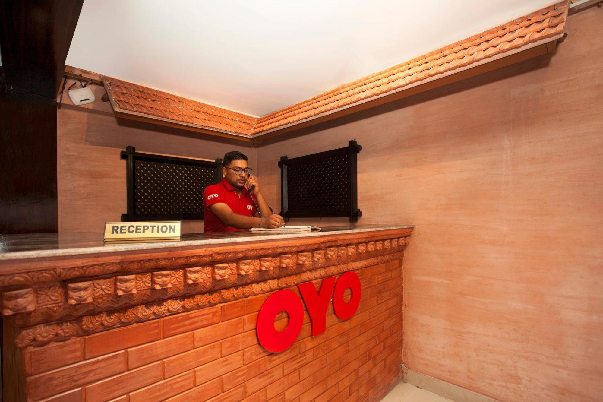 Oyo 587 Hotel Tradition Inn Katmandú Exterior foto